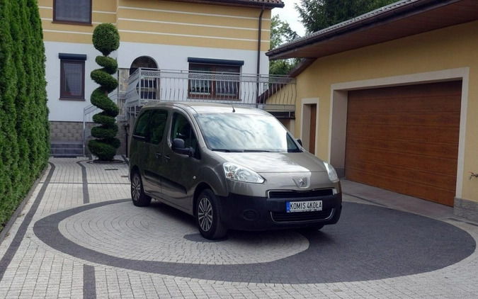 Peugeot Partner cena 25900 przebieg: 215000, rok produkcji 2013 z Pieńsk małe 121
